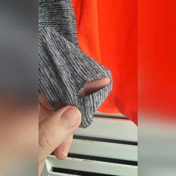 Under Armour Women's Long Sleeve Run Fitted Heatgear  Hoodie Sport Athletic size - Picture 3 of 5